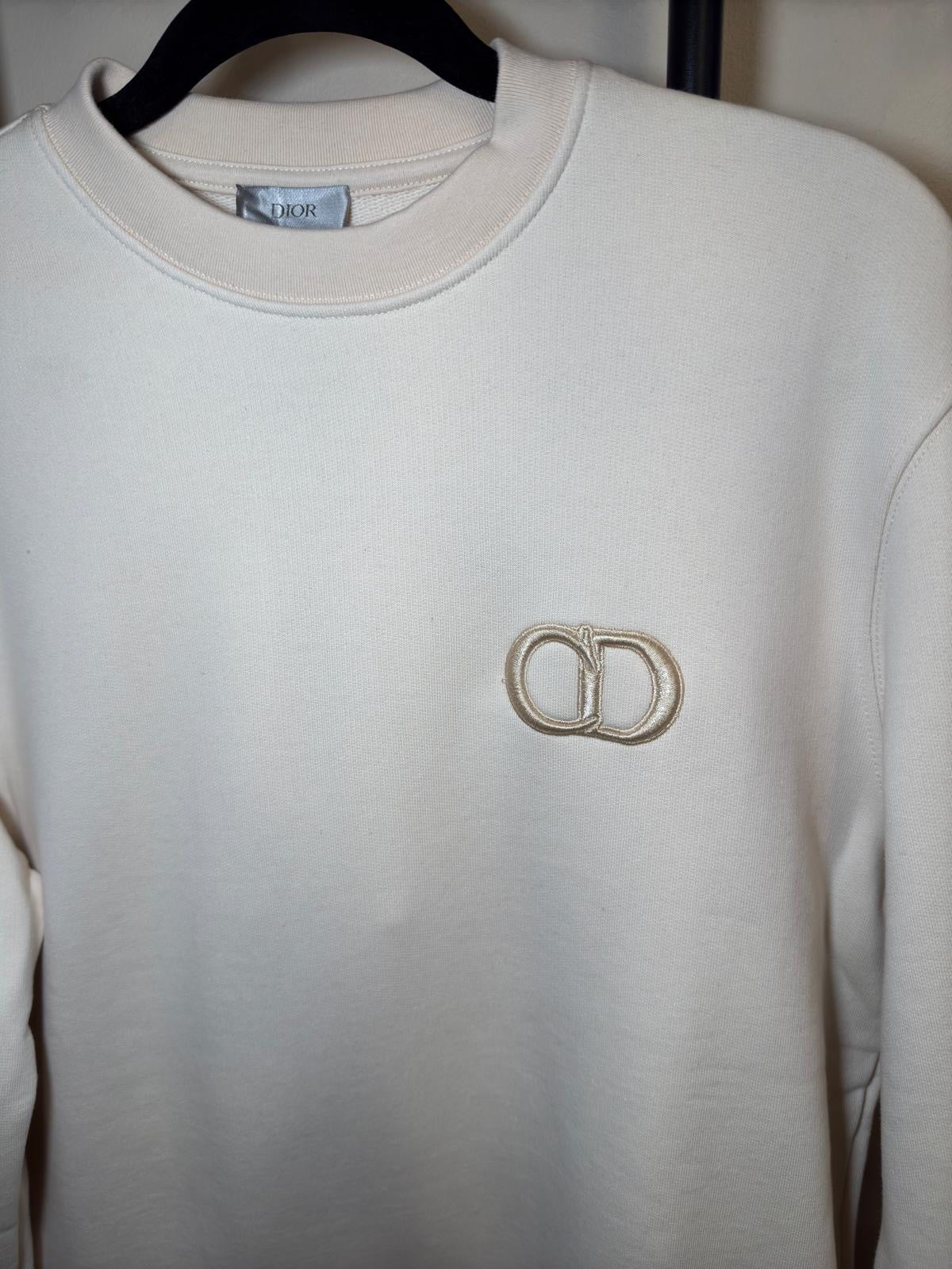CD icon sweater