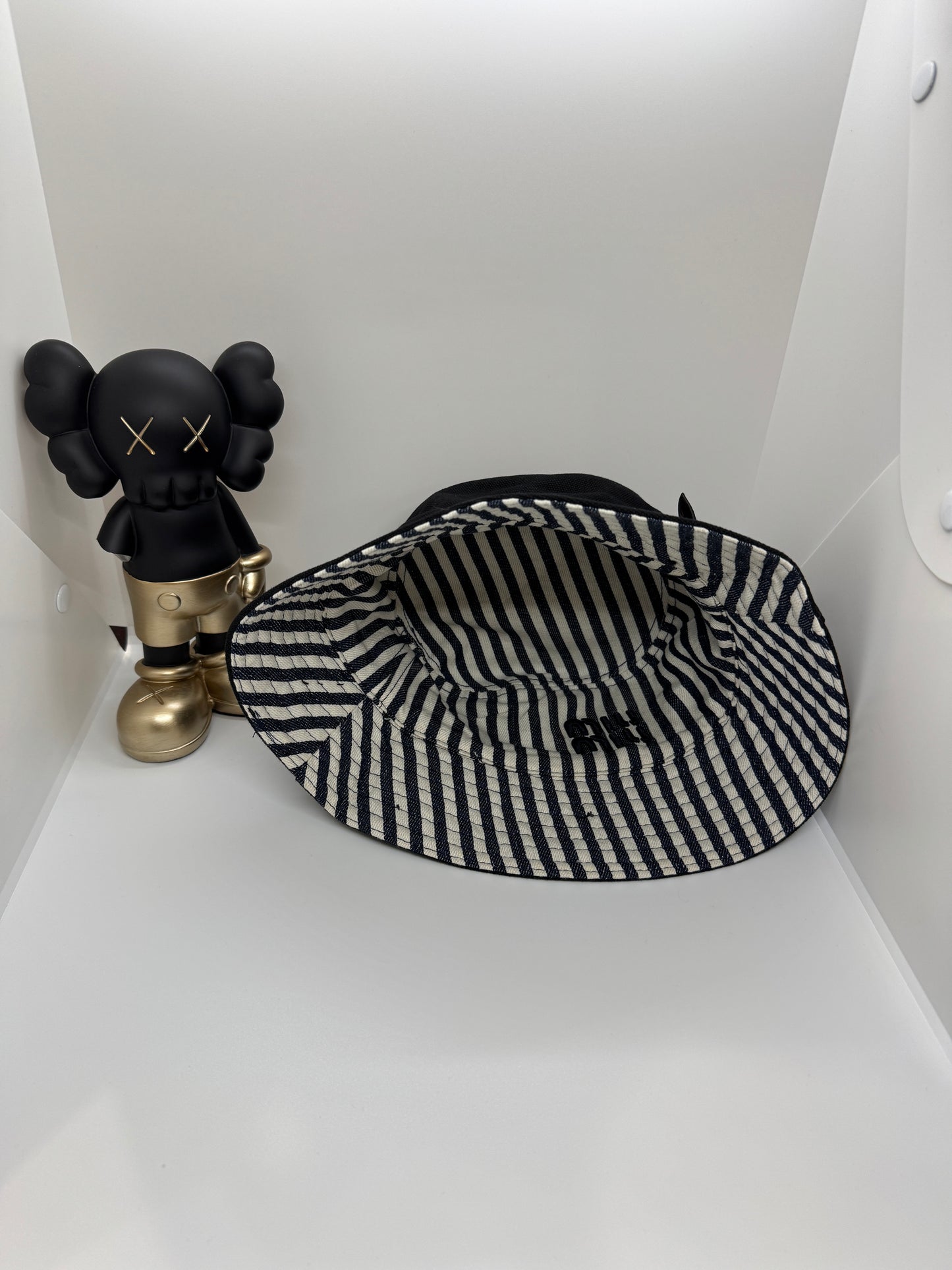 Miumiu reversible bucket hat