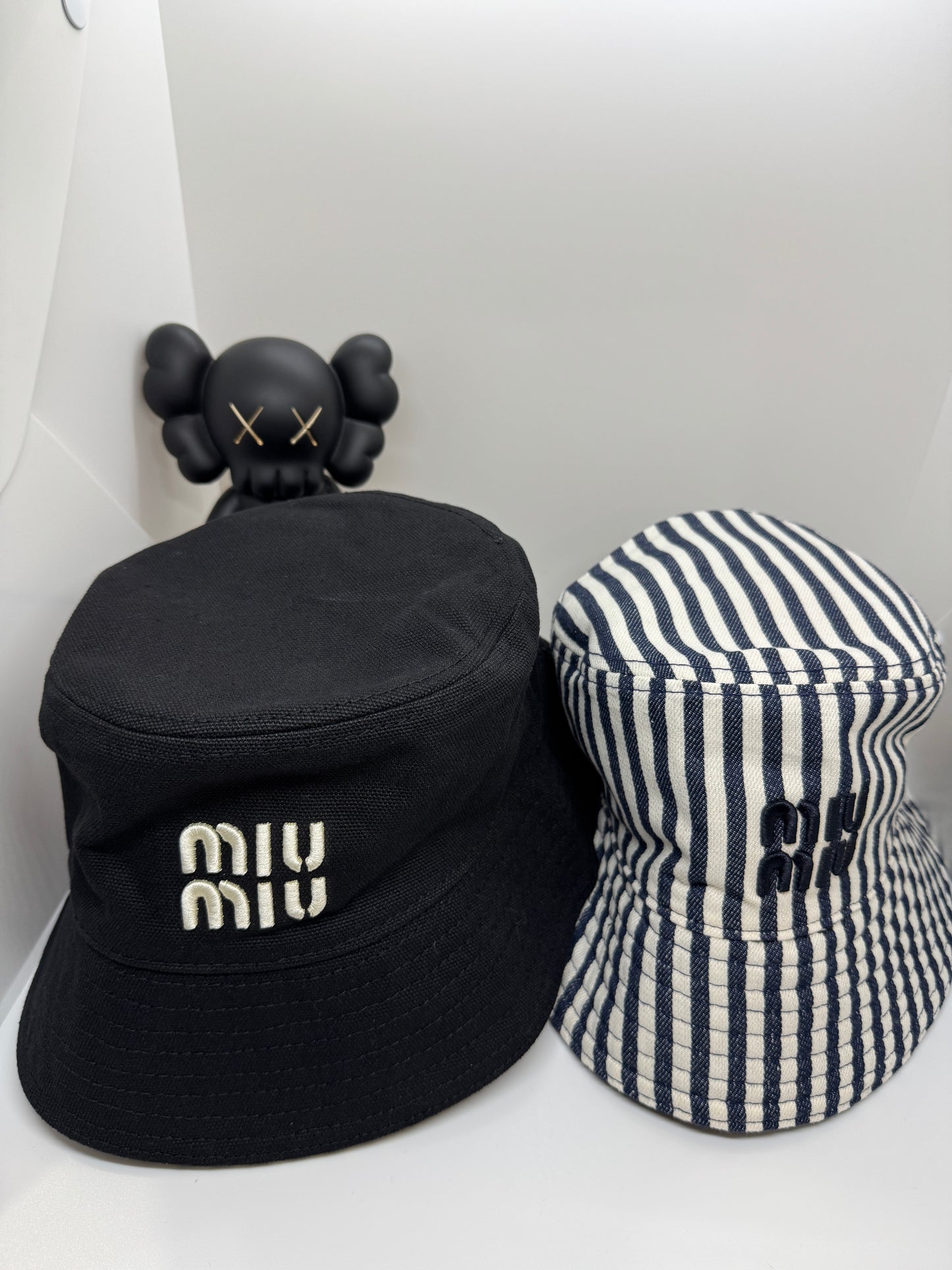 Miumiu reversible bucket hat