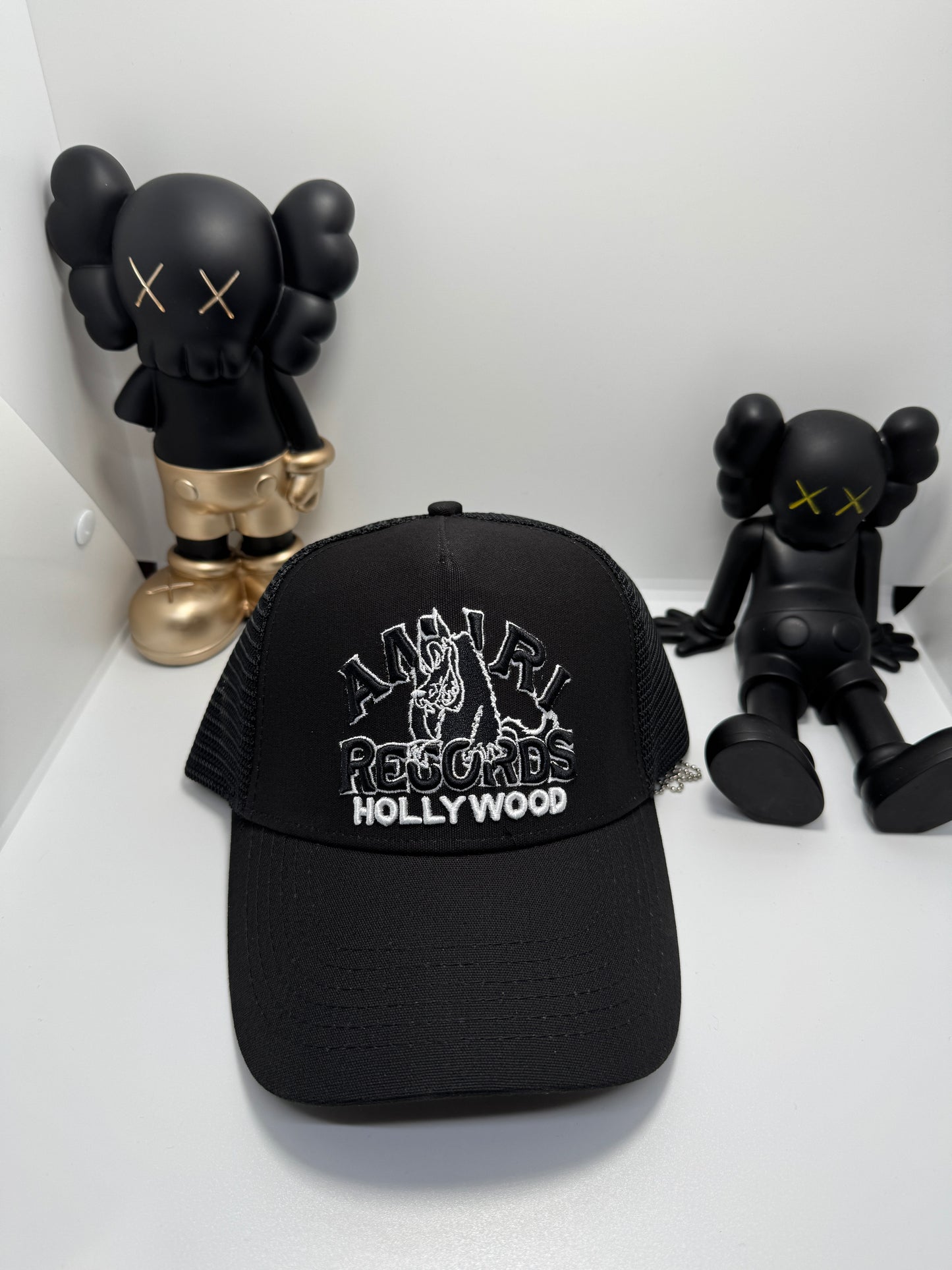 Amiri cap